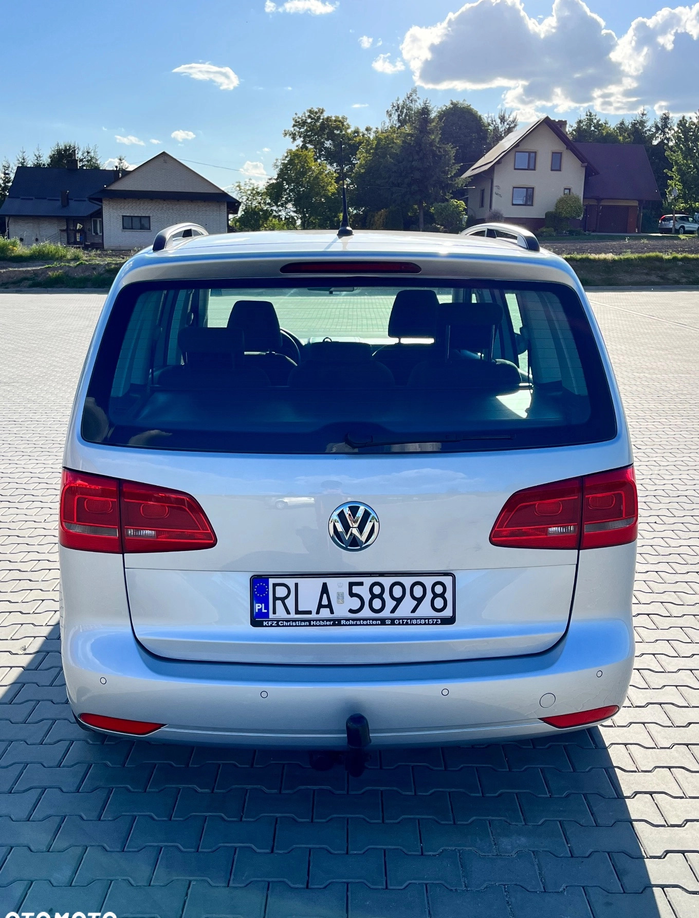 Volkswagen Touran cena 32000 przebieg: 176500, rok produkcji 2011 z Łańcut małe 191